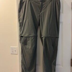 Columbia zip off pants shorts. Size 18
